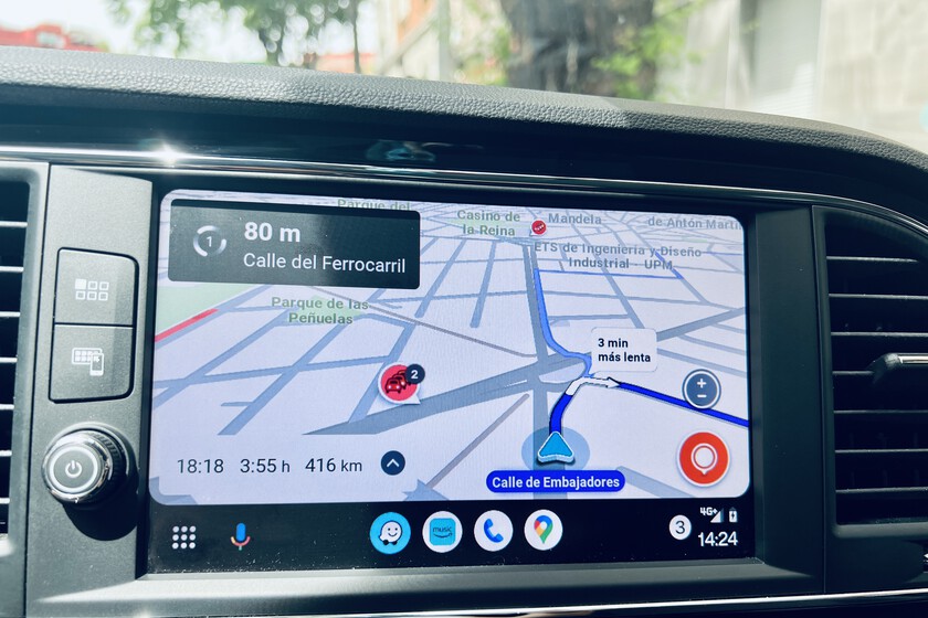 Waze elimina casi todas las órdenes de voz para Android Auto